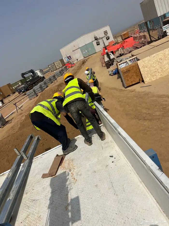 بوم ترك 8 طن ونش سطحه موديل 2025 2