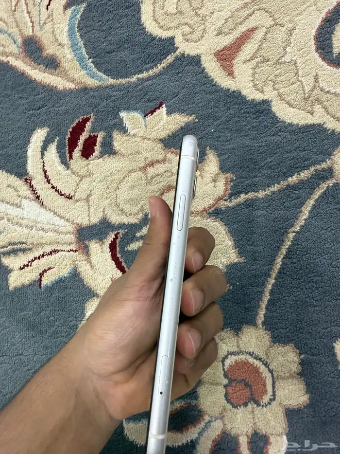 جوال ايفون11 ابيض 3