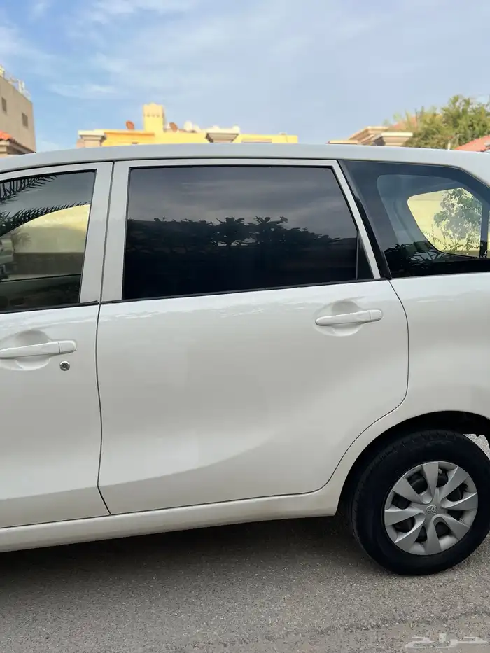 تويوتا أفانزا 2015 - Toyota Avanza 2015 7