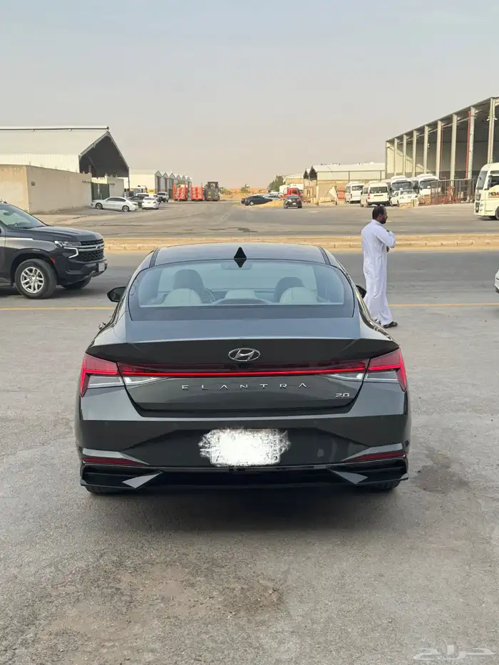 للبيع هونداي النترا 2022 -فل كامل - مكينه 2000 5