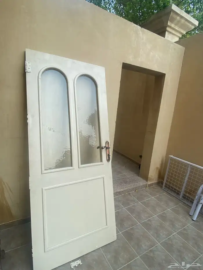 باب خشب وقزاز موديل حديث 0