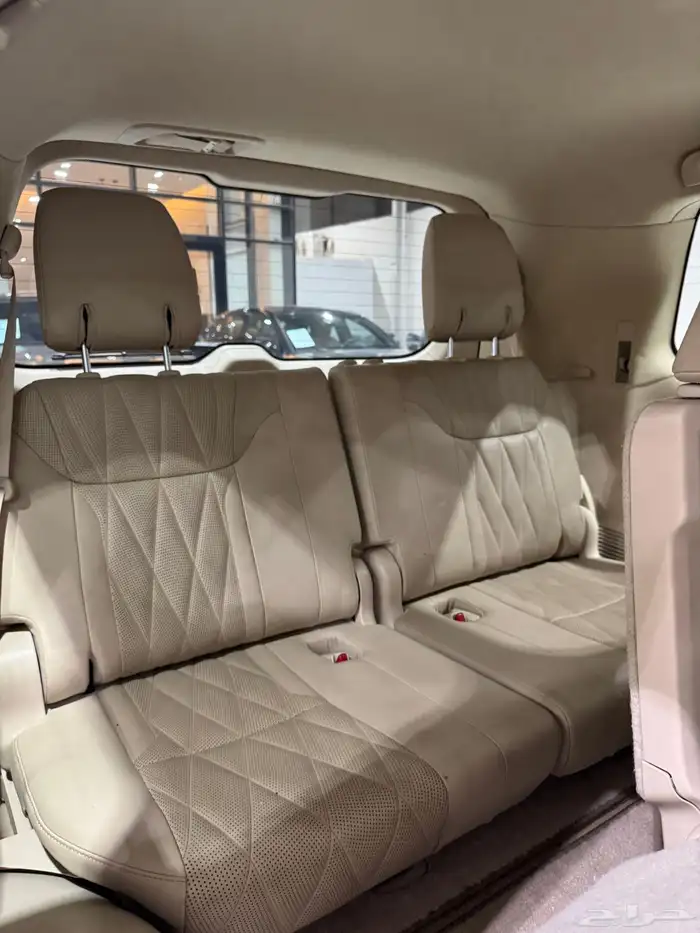 جيب لكزس LX570 موديل 2019 بلاك اديشن فل كامل مستعمل . 15