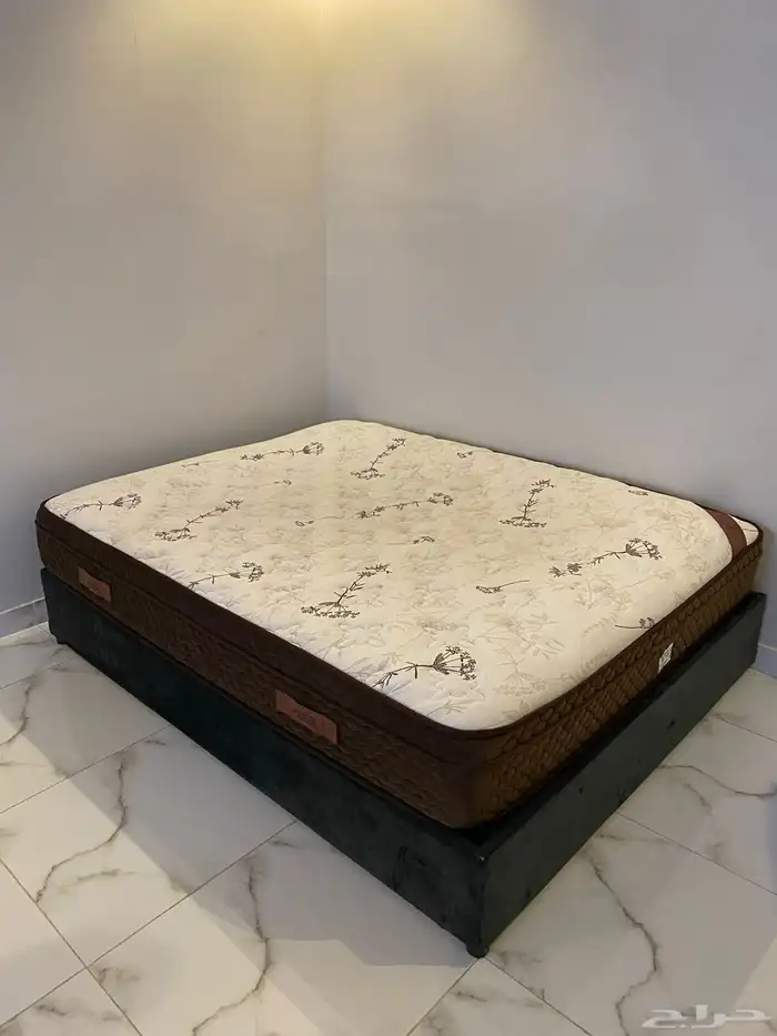 قاعدة سرير   مرتبة سرير 0
