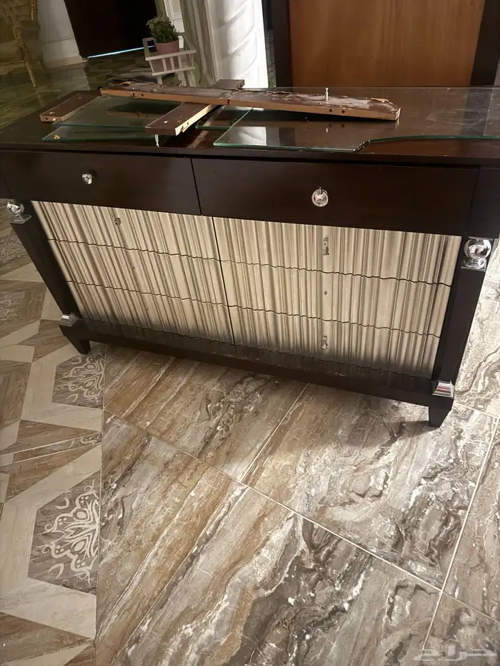 كومدينه و ادراج و بوفيه وتسريحه 2