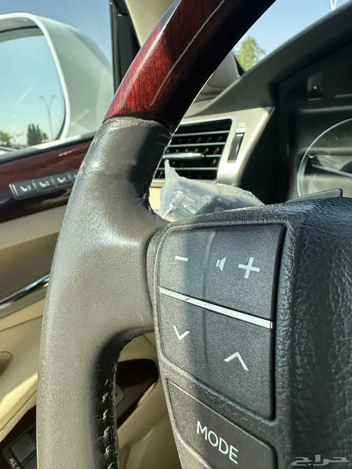 جيب لكزس للبيع 14