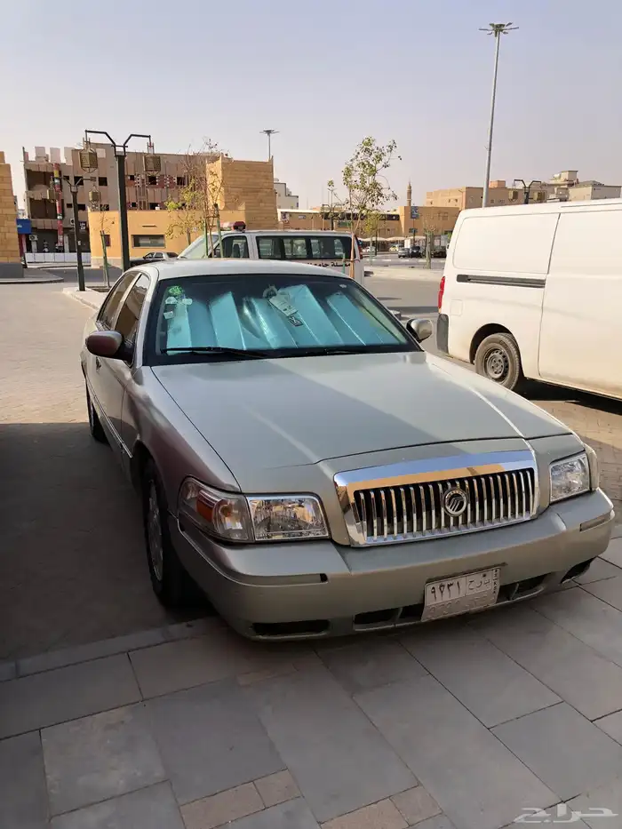 للبيع فورد جراند ماركيز 2004 مجدد نظييف 11
