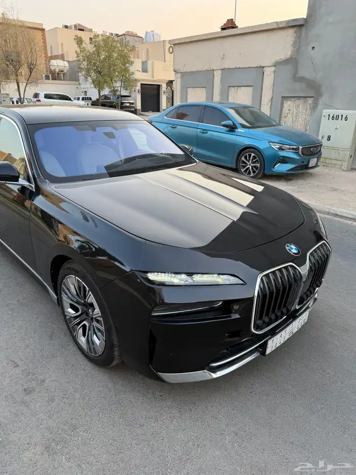 بي ام دبليو 2023 LI735 ( تم البيع ) 11