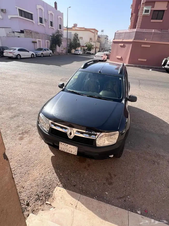 رينو داستر 2014 مع لوحة مميزة 7
