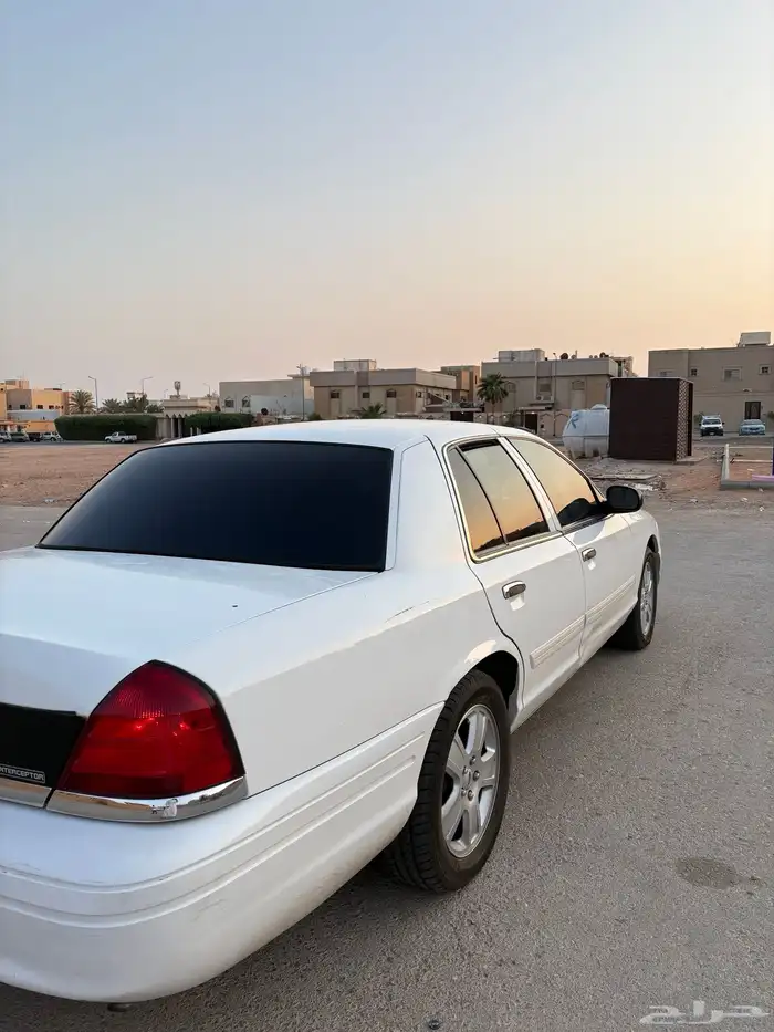 فورد كراون فكتوريا مدني 9