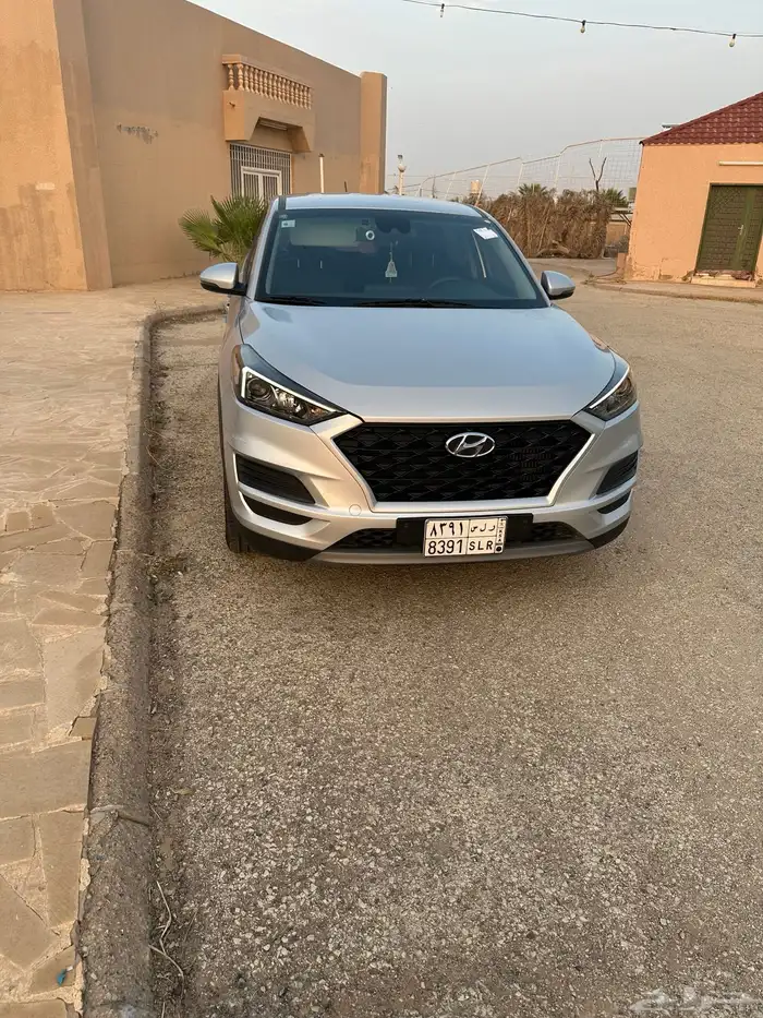 توسان 2.0cc ديزل بدي وكالة ممشى قليل نظيف على الشرط 2019 4