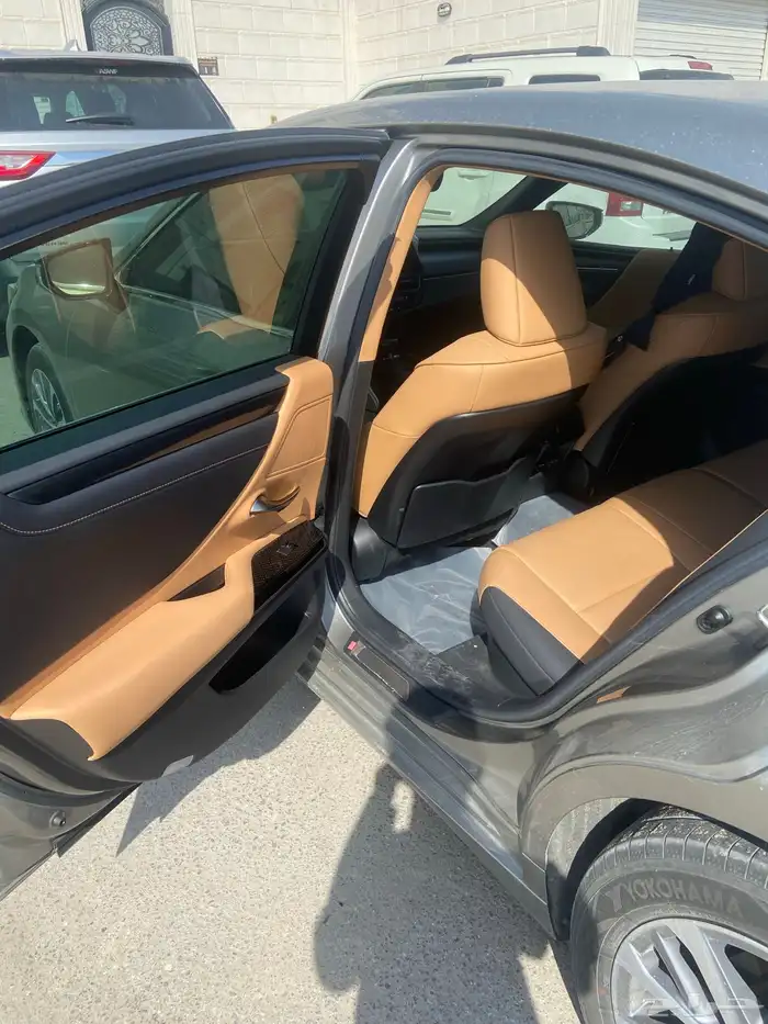 لكزس Es 300h AH 15