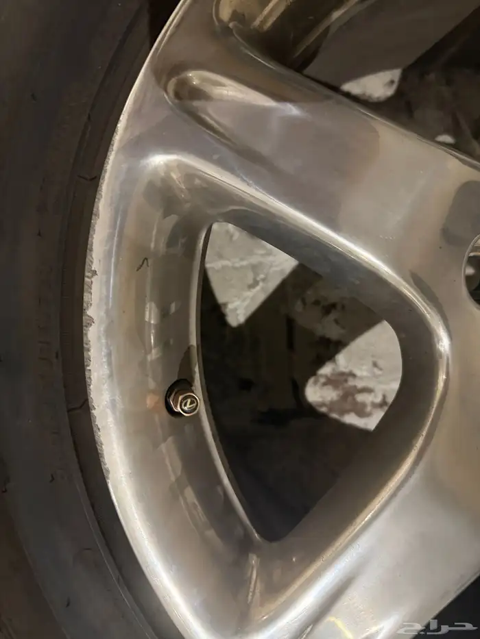 للبيع جنوط التيربو حق لكزس GS300 من98-2005 نظيفين 1