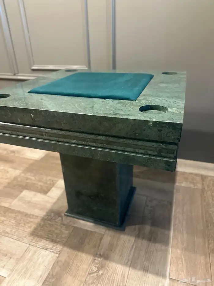 طاولة بلوت 1