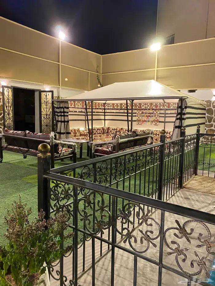 بيت شعر ملكي 4