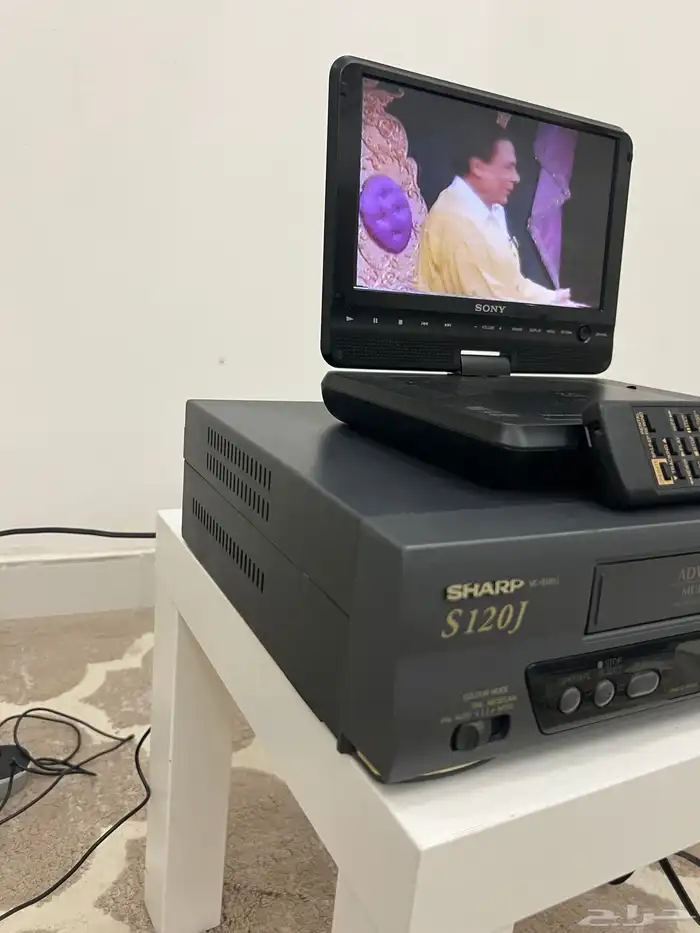 فيديو شركة شارب الصناعة ياباني شريط كبير شغال مية بالمية 2