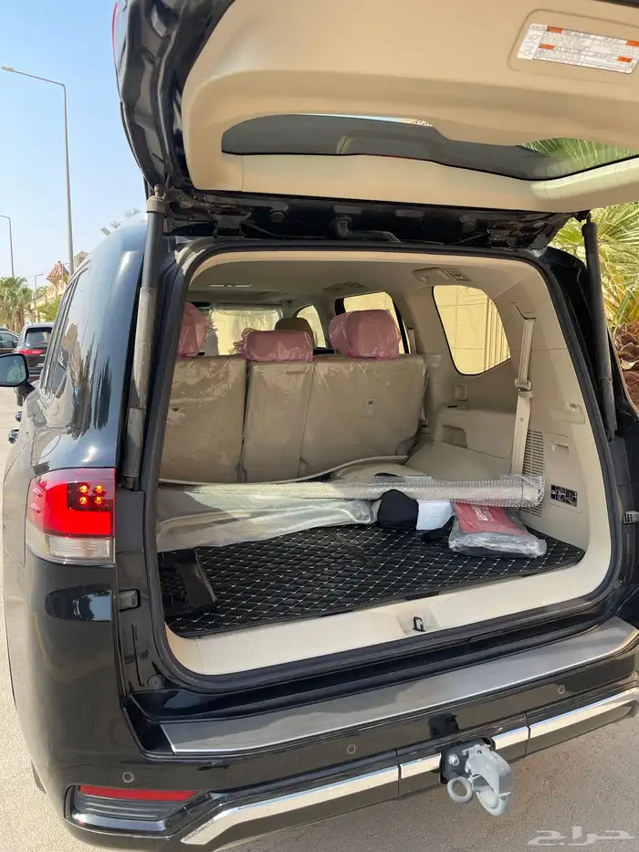 لاندكروزر L5 2023 ممشى قليل 5