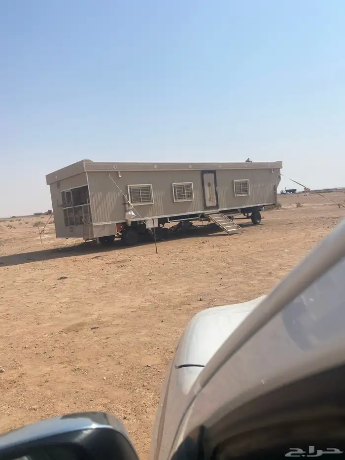 أبل عددها عشر مع ويتها وغرفتها 4