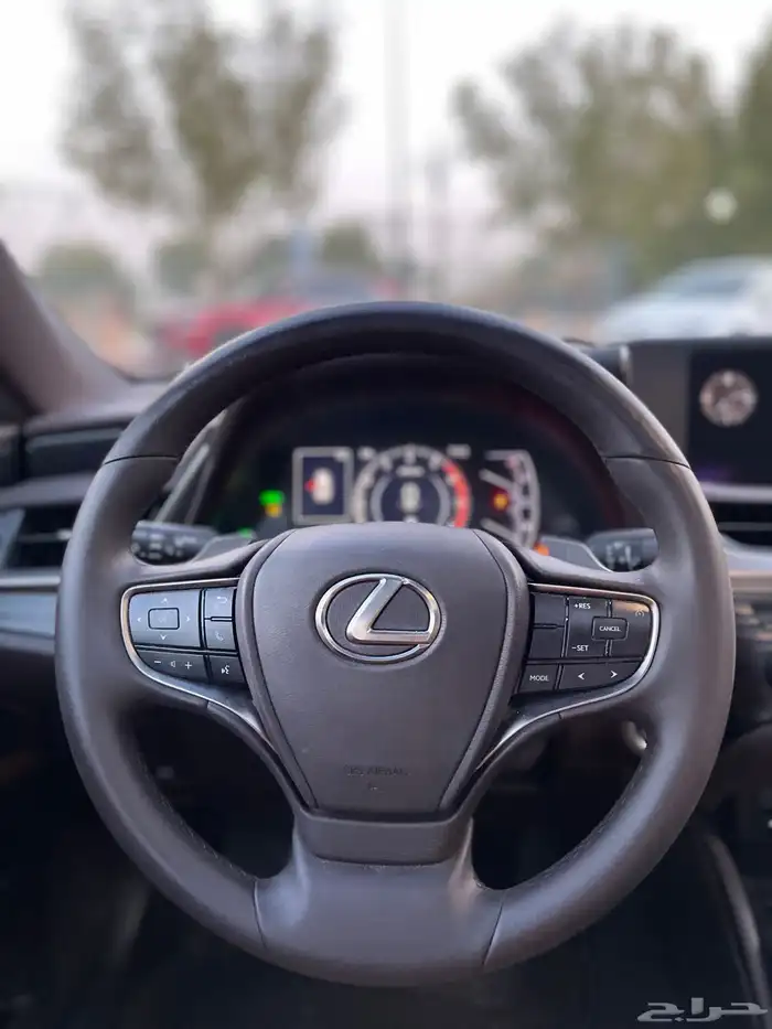 لكزس-ES300h-2020(ممشي70الف) 20