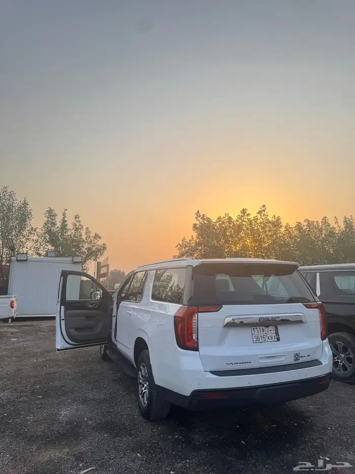 يوكن XL 2022 SLE بدون دبل 3