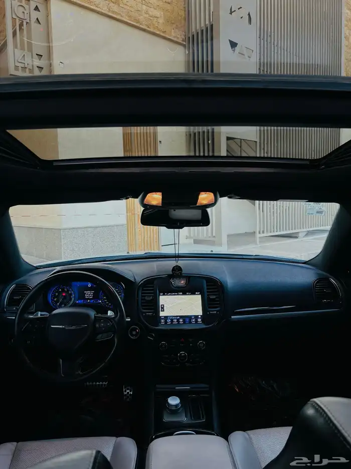 كرايزلر 2021 300s للبيع 27