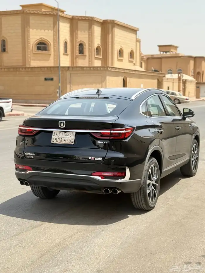 للبيع جيب شانجان CS85 اسود 2022 7