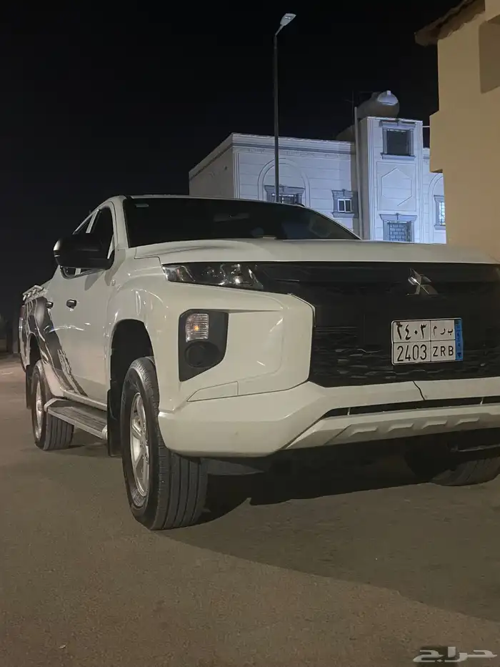 ميتسوبيشي 2020 3