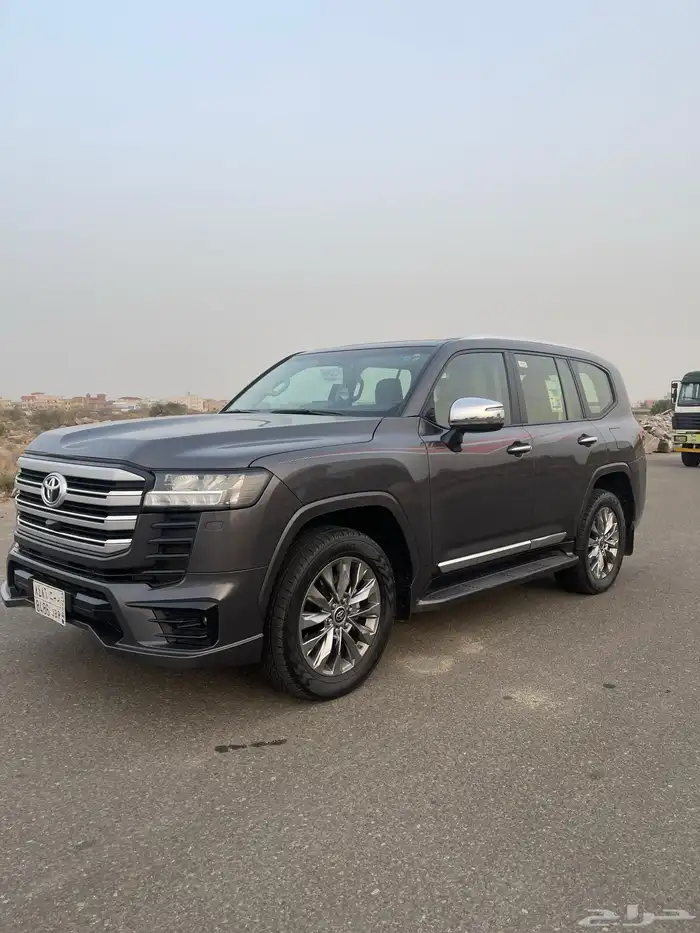 لاندكروزر 2023 L2 7