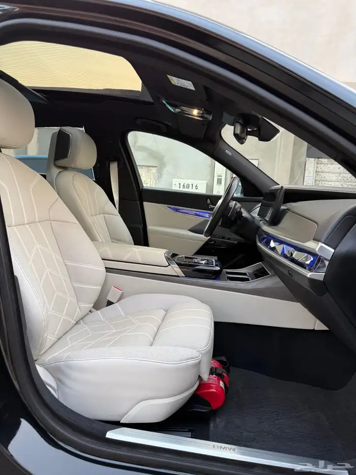 بي ام دبليو 2023 LI735 ( تم البيع ) 16