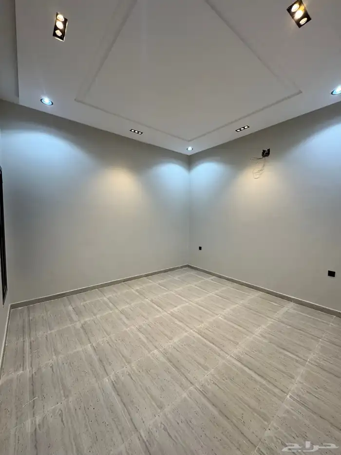 دور ارضي حي الغروب 300 متر 5