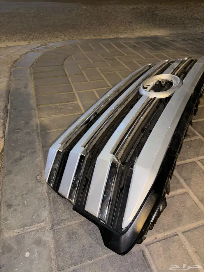 قطع لاندكروزر 2025  2024 2