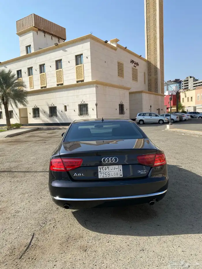 اودي A8 لارج للبيع 2