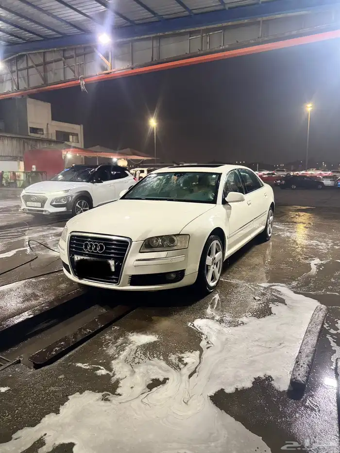 Audi A8L 4