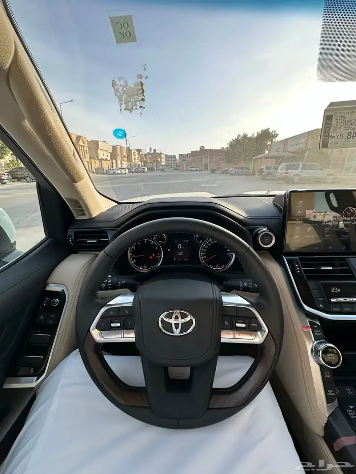 لاندكروزر 2023 L4 وكالة 0