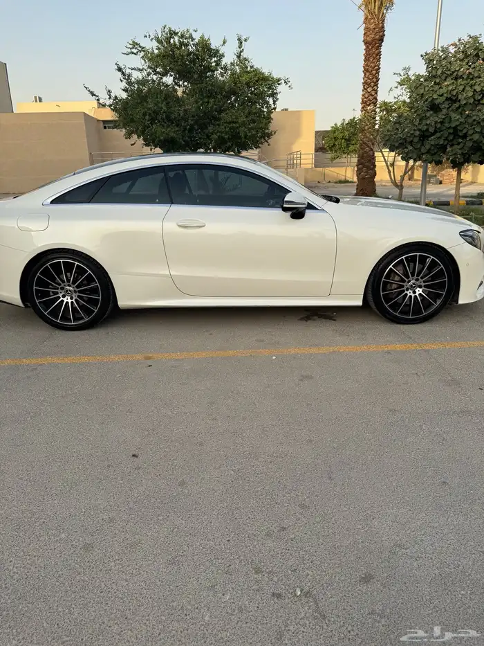 مرسيدس كوبيه E300 1