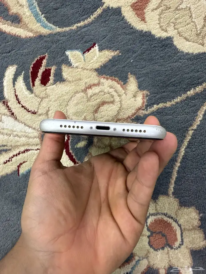 جوال ايفون11 ابيض 4