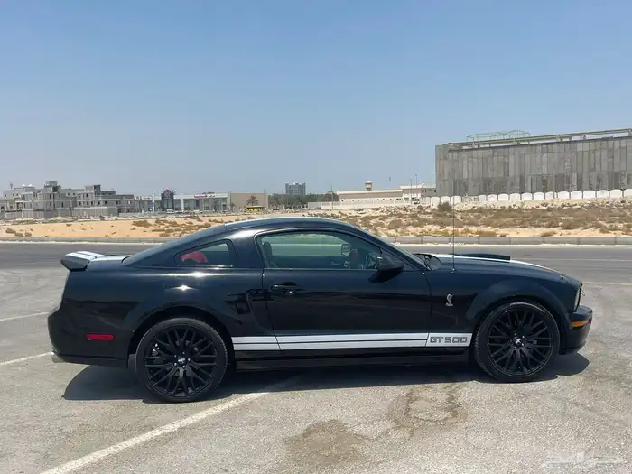 موستنج GT 8