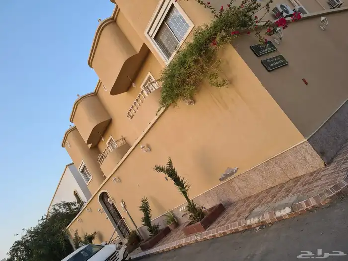 للبيع عمارة في حي الفلاح 1
