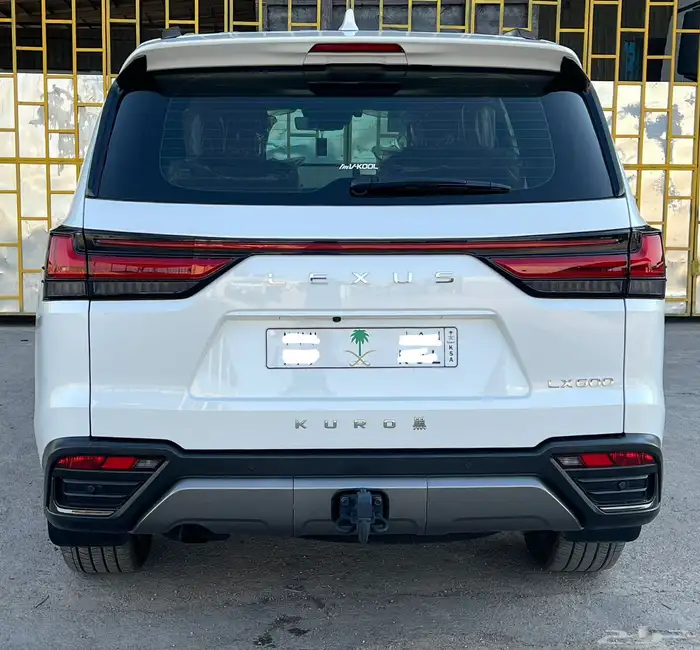 للبيع لكزس 2025 بريمي VIP 3