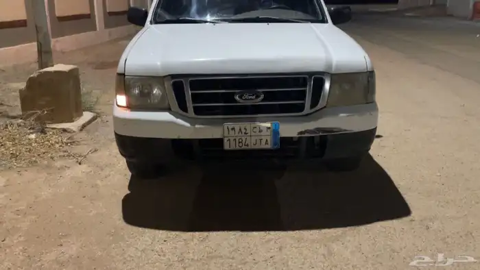 وانيت فورد موديل 2004 0