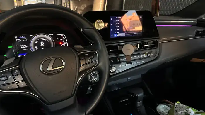ليدات محيطيه لكزز اي اس 350 موديل 2025 3