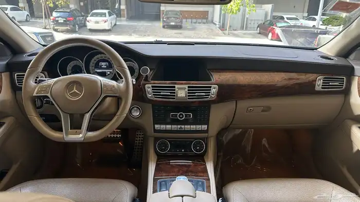 مرسيدس CLS500 موديل 2013 قراءة العداد 100 الف كيلو متر 17