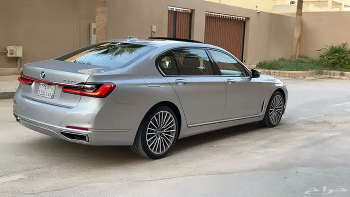 بي ام 730 2020 (صيانه مجانيه) بحالة الوكاله 51