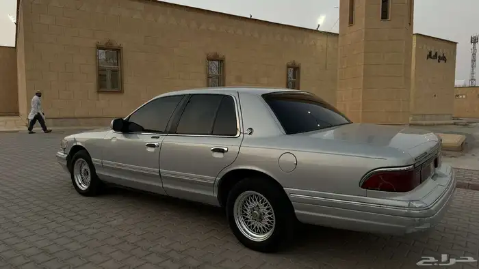 فورد ماركيز 1