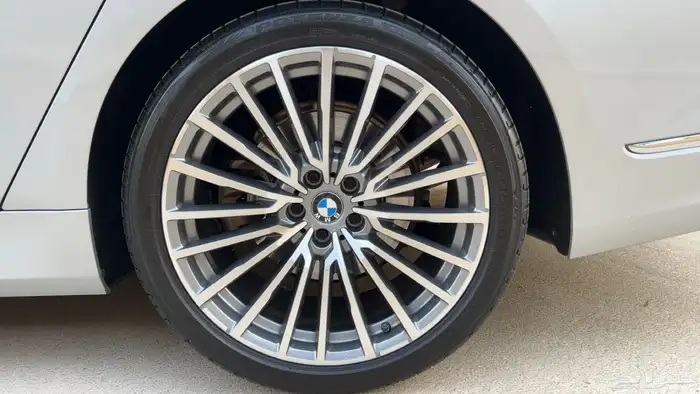 بي ام 730 2020 (صيانه مجانيه) بحالة الوكاله 62