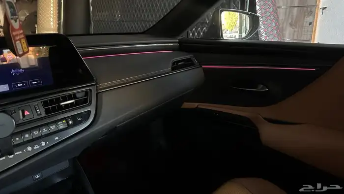 ليدات محيطيه لكزز اي اس 350 موديل 2025 10