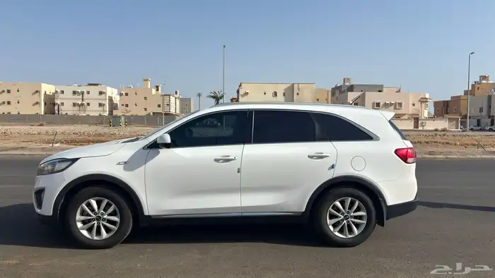 كيا سورنتو 2015 3