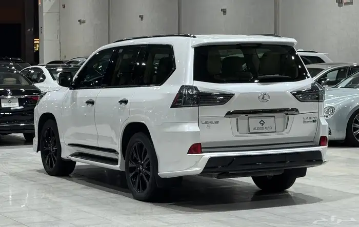 جيب لكزس LX570 موديل 2019 بلاك اديشن فل كامل مستعمل . 5
