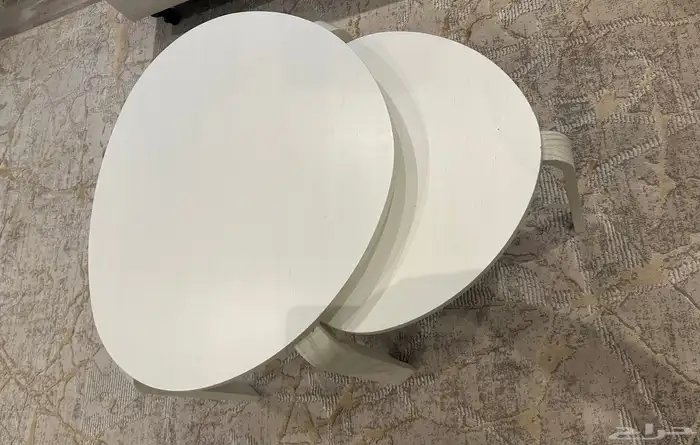 طاولة قهوه لون ابيض عدد 2 3