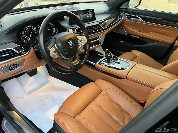 بي ام دبليو ( 750 li ) الموديل 2016 مخزن شبه جديد 15