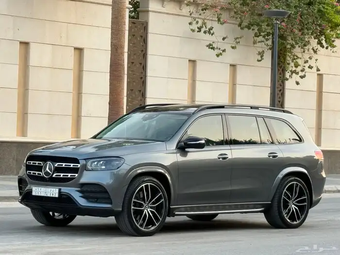 مرسيدس GLS 450 موديل 2020 كت AMG ممشى 68 الف تشيكات وكاله 4